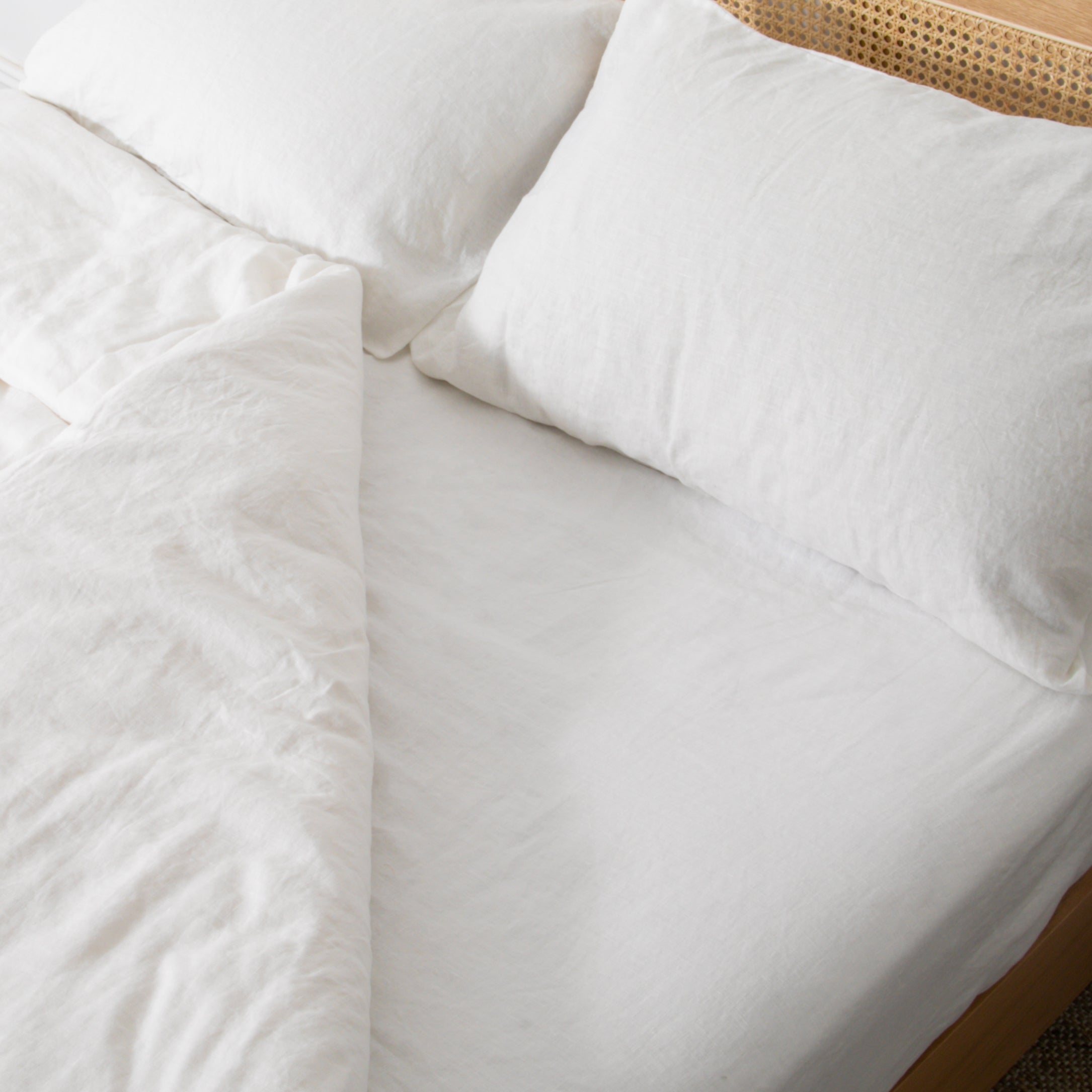 White 100% Linen Duvet Set